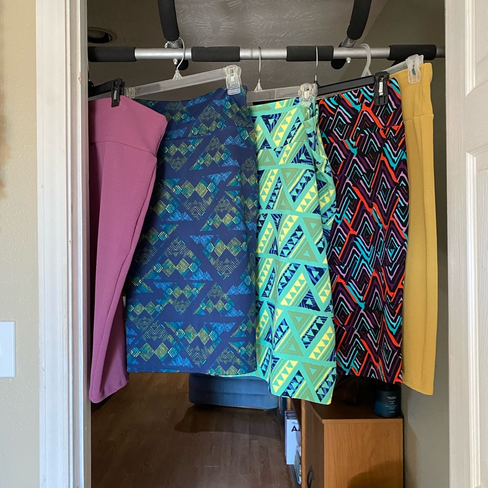 Cassies Large pencil skirts 5 of them.